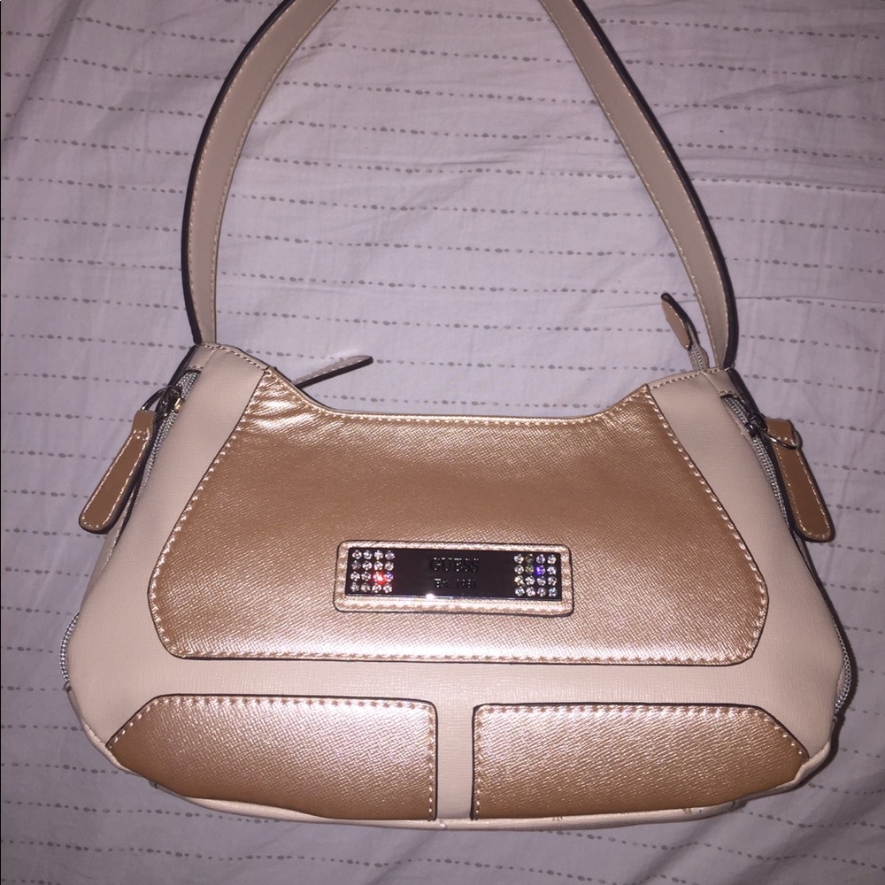 NWOT Guess shoulder bag